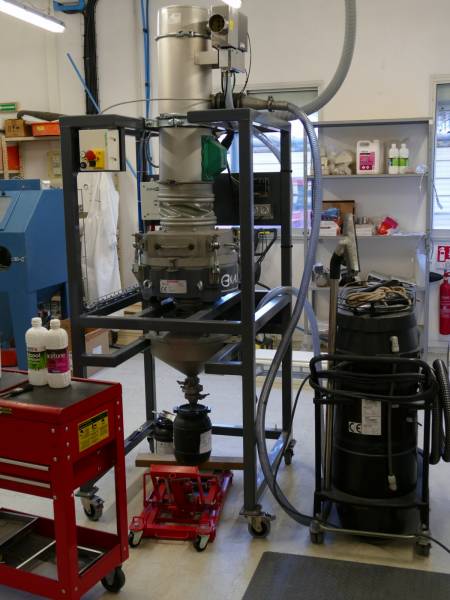 Aspirateur :/ Tamiseuse pour poudre CoCr